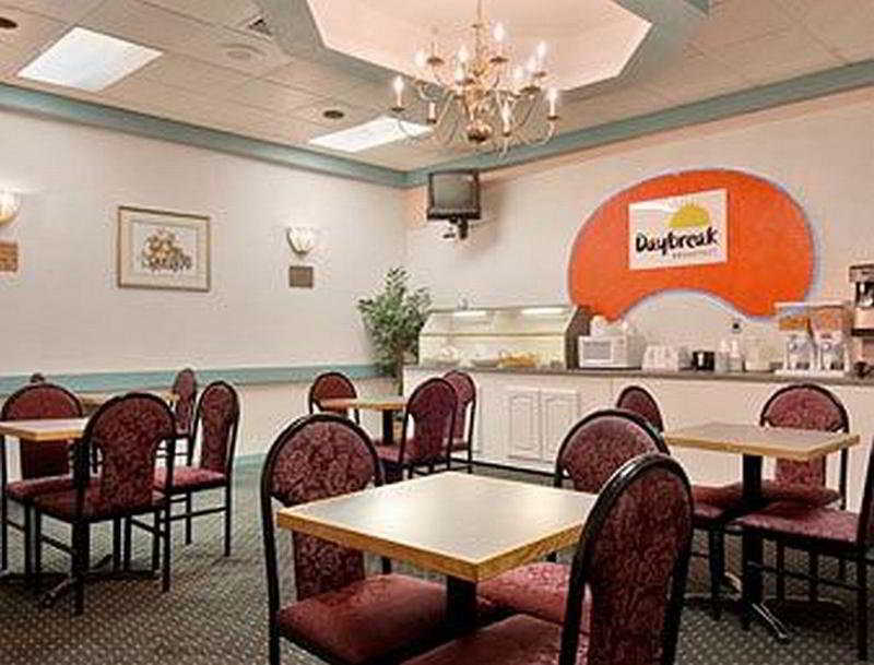 Days Inn By Wyndham Orlando Airport Florida Mall Ресторан фото